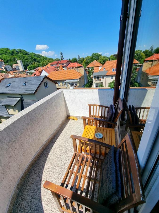 Toma Boutique Apartment Brasov Luaran gambar