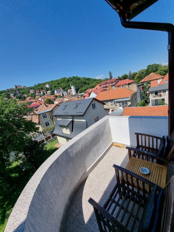 Toma Boutique Apartment Brasov Luaran gambar