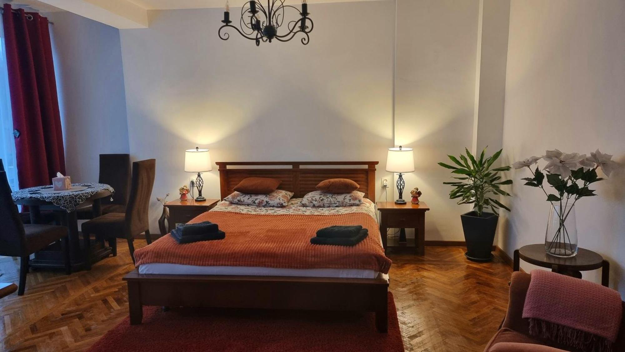Toma Boutique Apartment Brasov Luaran gambar