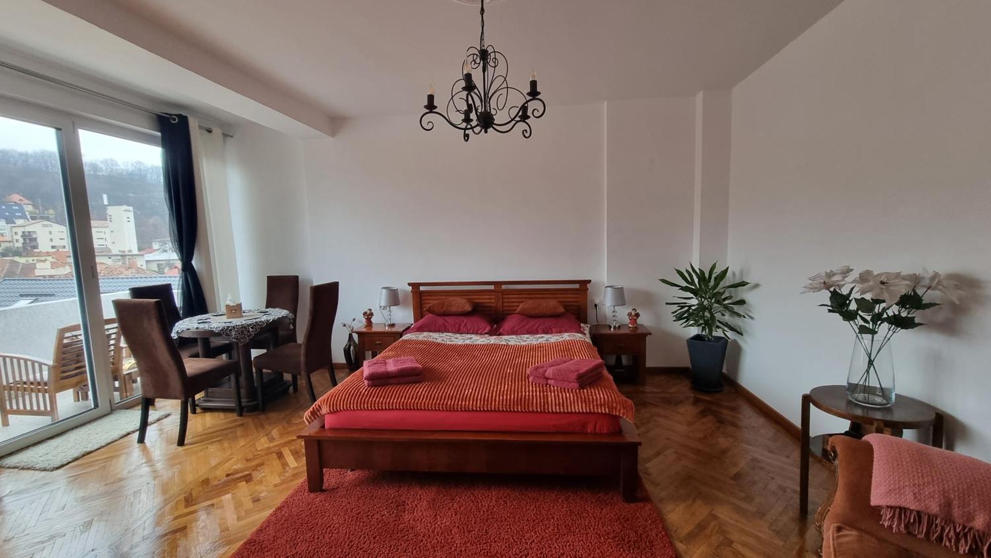 Toma Boutique Apartment Brasov Luaran gambar
