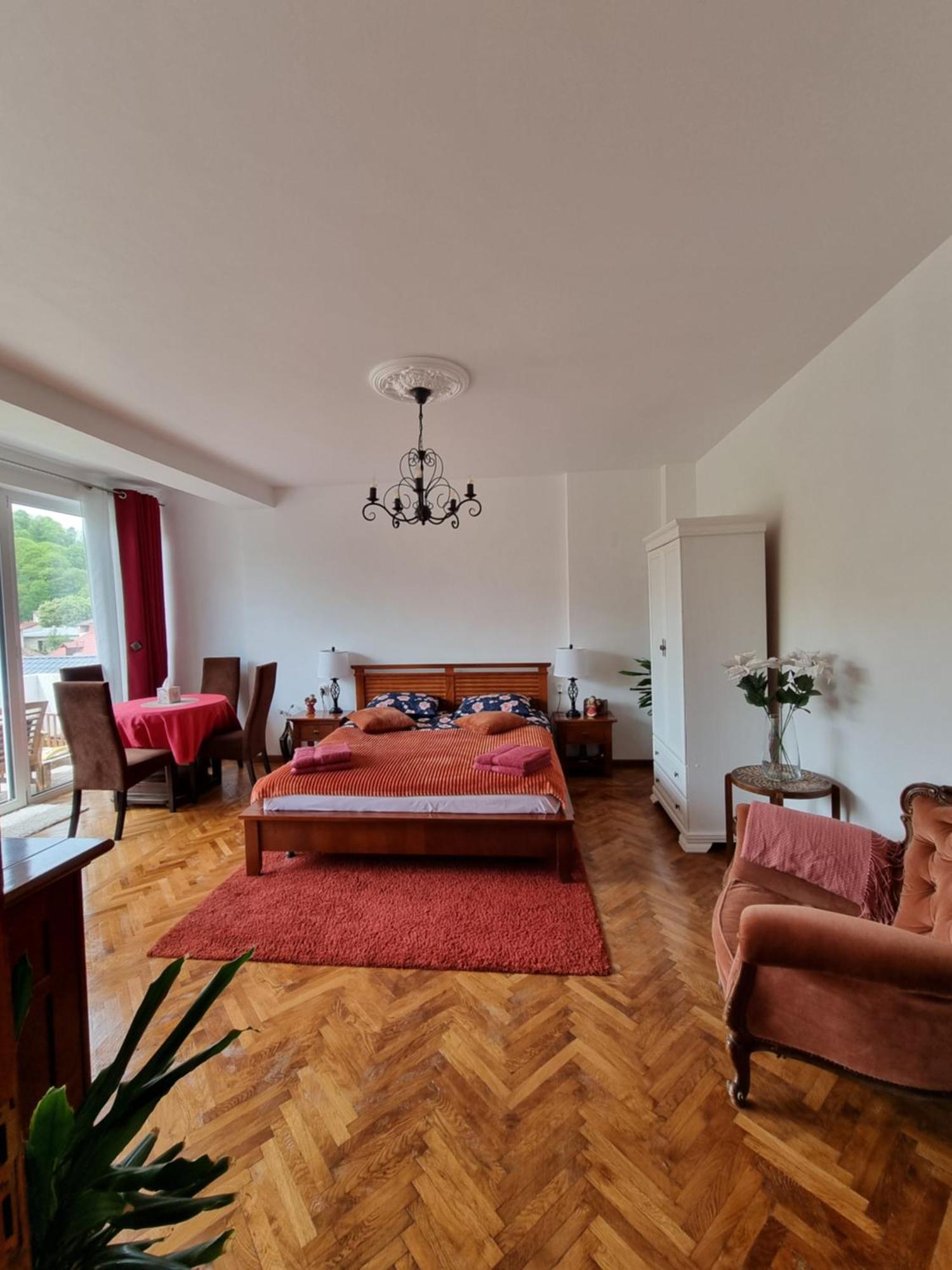 Toma Boutique Apartment Brasov Luaran gambar