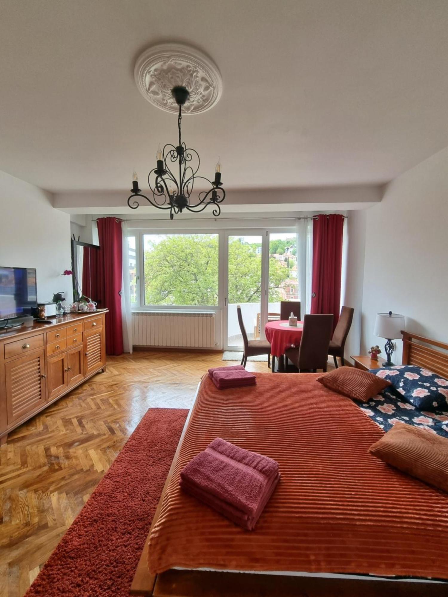 Toma Boutique Apartment Brasov Luaran gambar