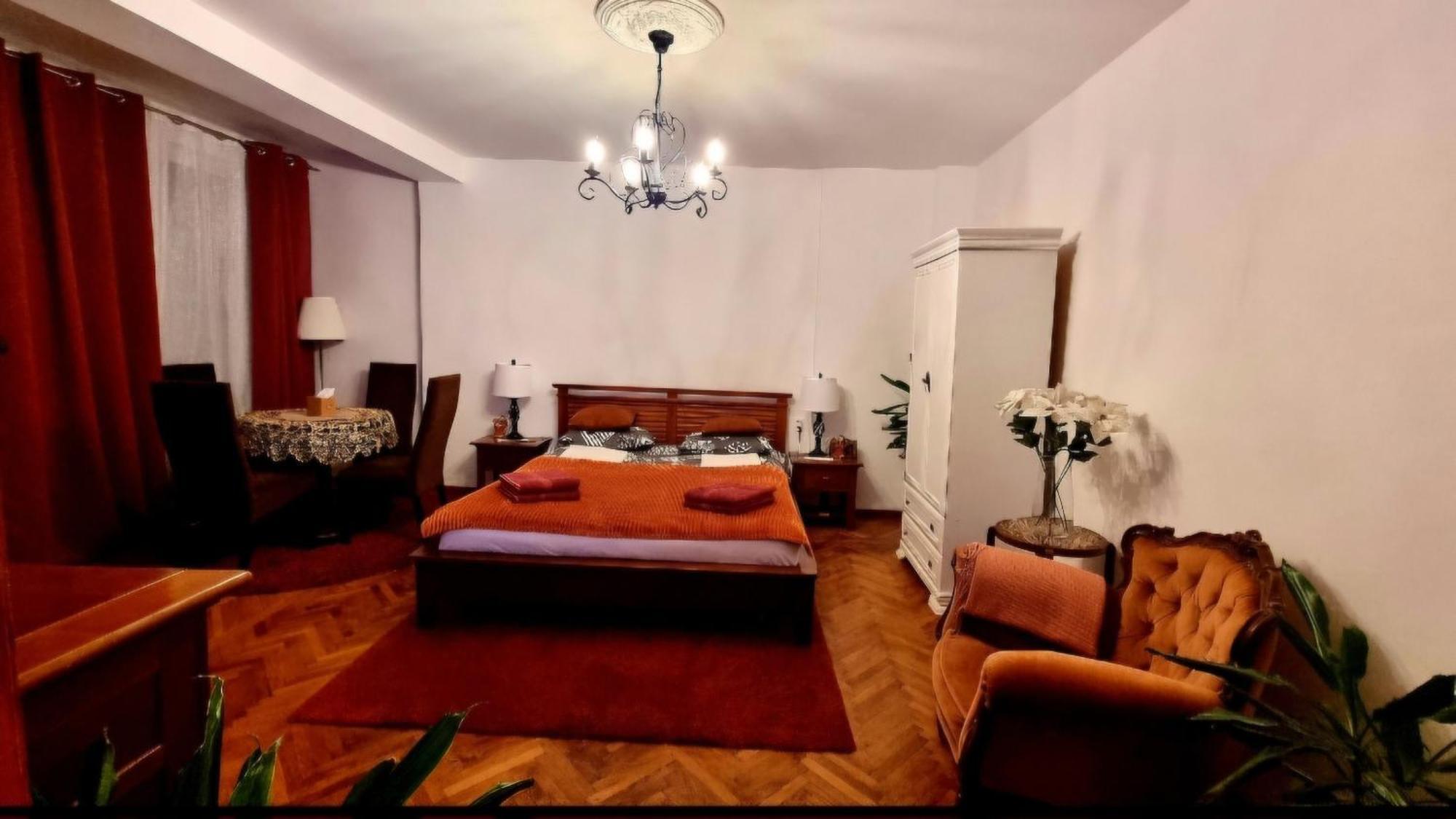 Toma Boutique Apartment Brasov Luaran gambar